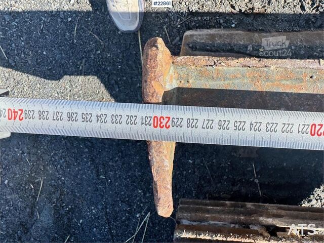 Pásový bagr New Holland Kobelco E70BSR-2 – Rototilt – 2 buckets – Only 1 o