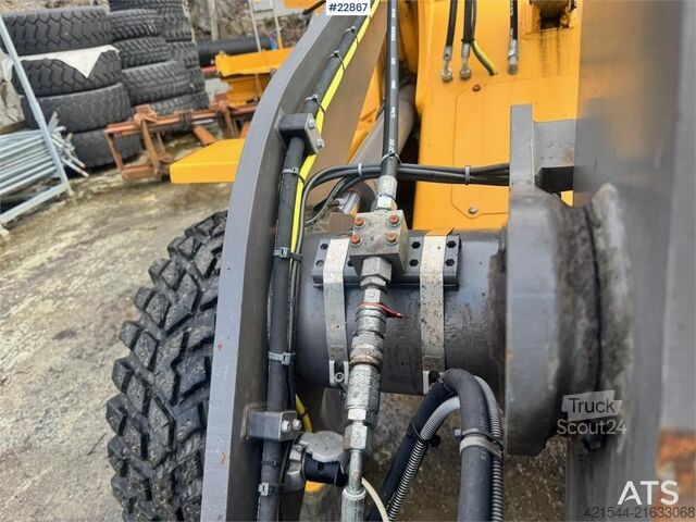 Nakladač Volvo L30G Wheel Loader w/Bucket – 1410 hours! WATCH VID