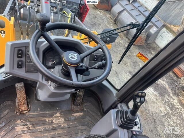 Nakladalnik Volvo L30G Wheel Loader w/Bucket – 1410 hours! WATCH VID