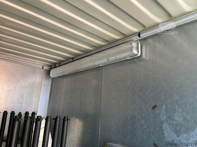 Container atelier  8m Bürocontainer Werkstattcontainer