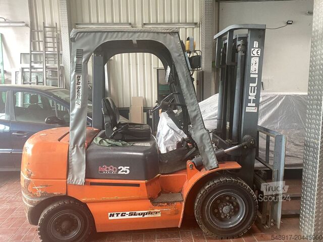 Vysokozdvižný vozík Hyundai D25