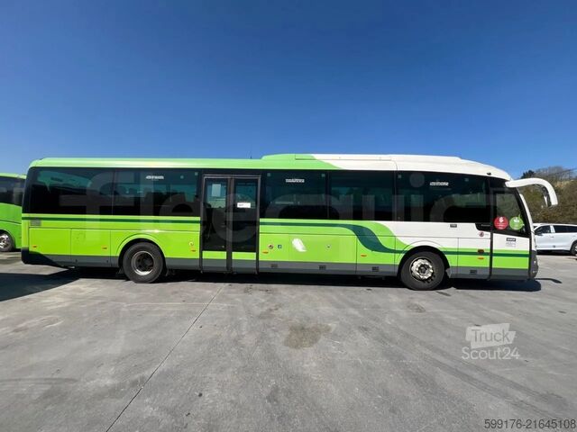Turistični avtobus Irizar Volvo i4CD