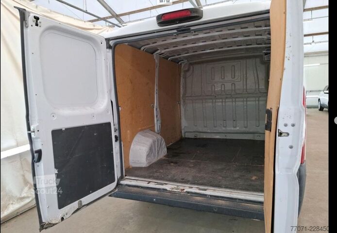 Slēgtais furgons FIAT Ducato Kasten  L1H1*Klima*Navi*Kamera*Tempomat*