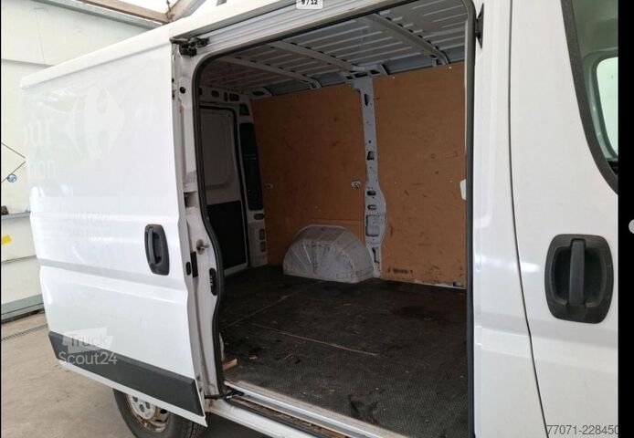 Slēgtais furgons FIAT Ducato Kasten  L1H1*Klima*Navi*Kamera*Tempomat*