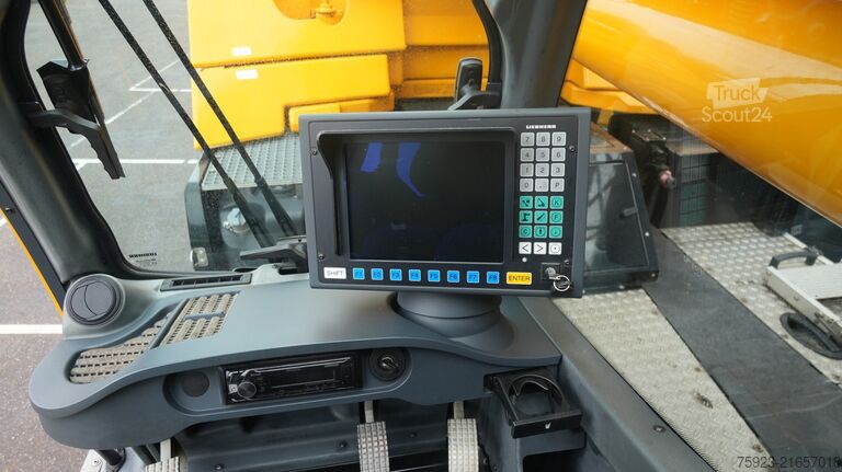Camion-grue Liebherr LTM 1050-3.1