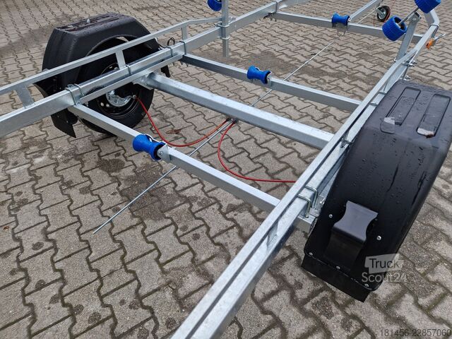 Remolques náuticos trailershop Bootanhänger direkt 1300kg GN231  Neptun