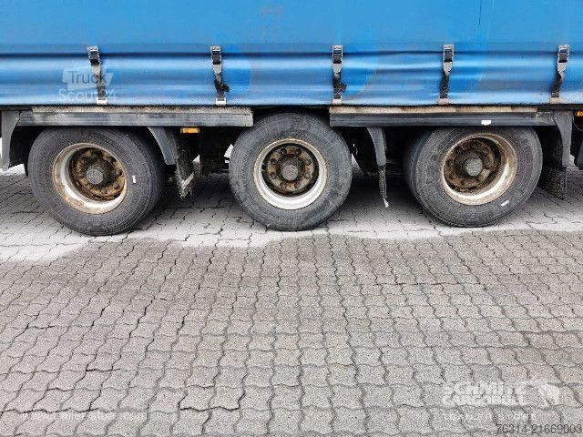 Open semitrailer with tarp Krone Curtainsider Mega