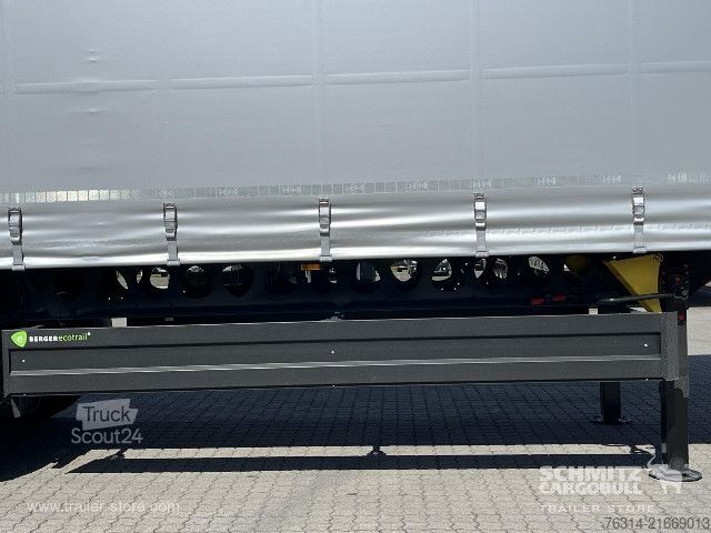 Открытый полуприцеп с тентом Berger Curtainsider Standard Getränke