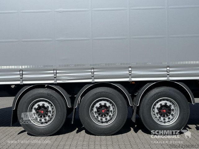 Открытый полуприцеп с тентом Berger Curtainsider Standard Getränke