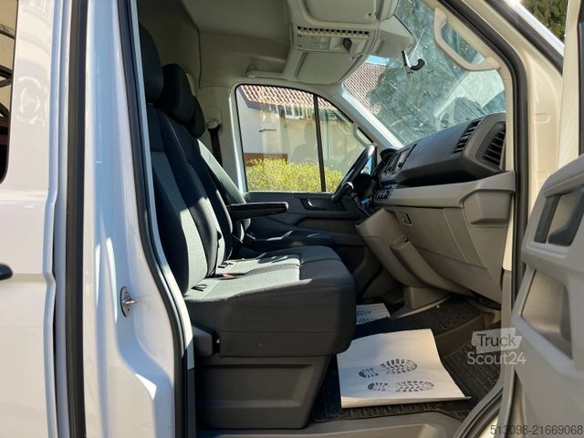 Минибус VW CRAFTER 2.0 TDI 8 SITZER KLIMAAUTO. HECKLIFT