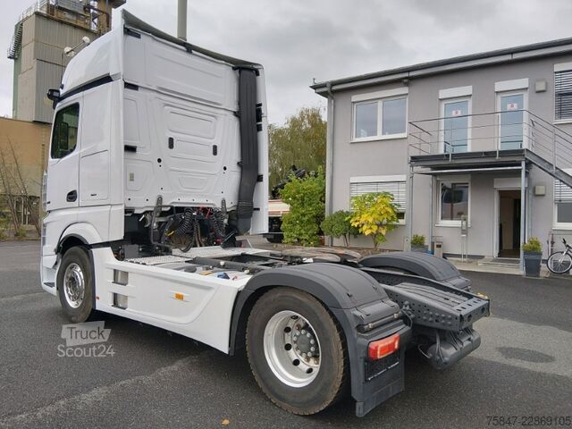  Mercedes-Benz Actros 1851 LS Giga Leder
