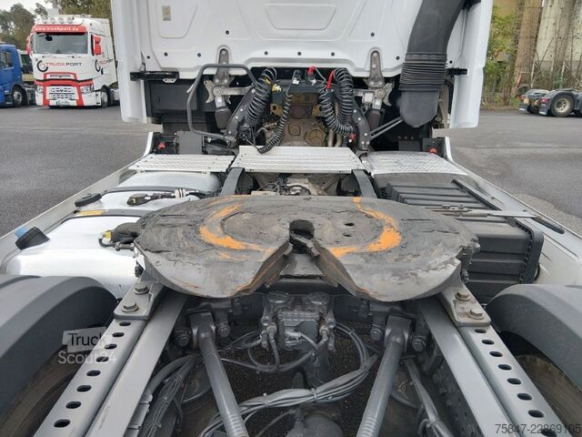  Mercedes-Benz Actros 1851 LS Giga Leder