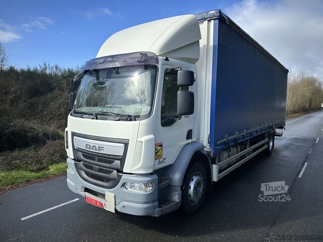 شاحنة بمسطحة ومشمع DAF LF 290 EURO 6 TAULINER