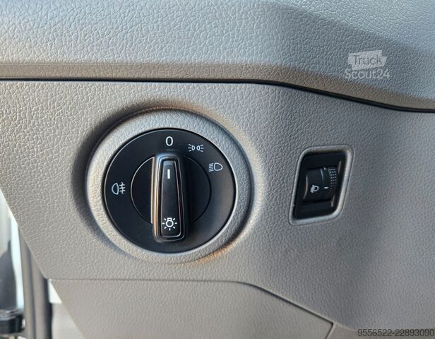 Furgão cortina de lona VW Crafter 35 Pritsche + Plane mittellang RWD AHK