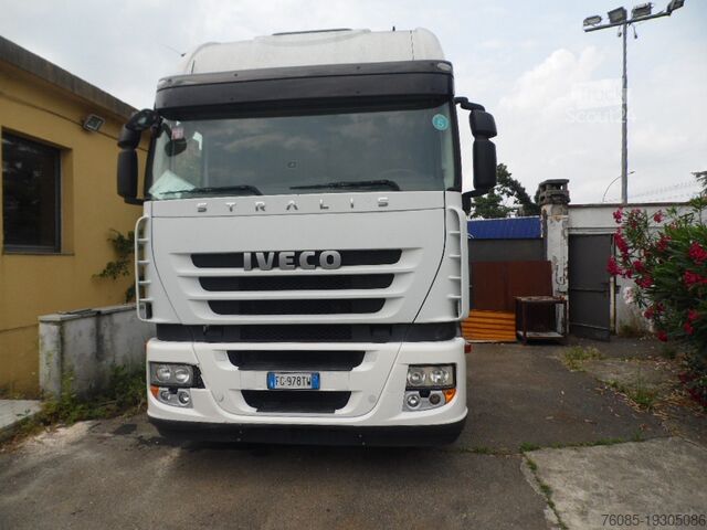 Standardtraktor IVECO 450