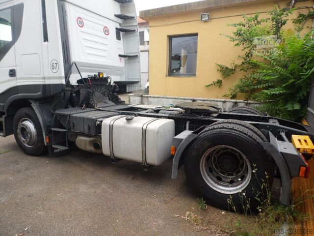 Standart traktör IVECO 450