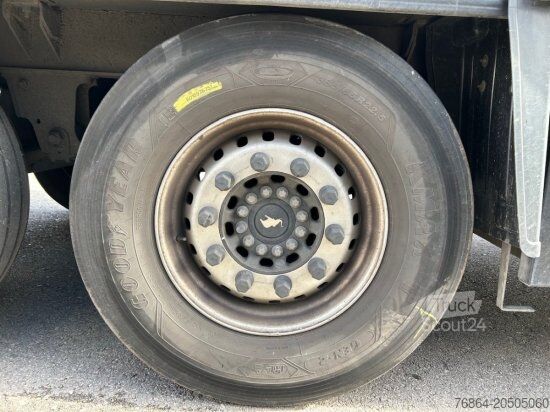 Nízkoložný návěs SCHMITZ SCB S3B KüHLAUFLIEGER, TK SLXI 300