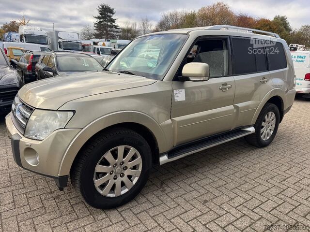 Vehículo todoterreno Mitsubishi PAJERO **3200TD-AUTOMAAT-AC-TOPSHAPE-LICHTE VRA...