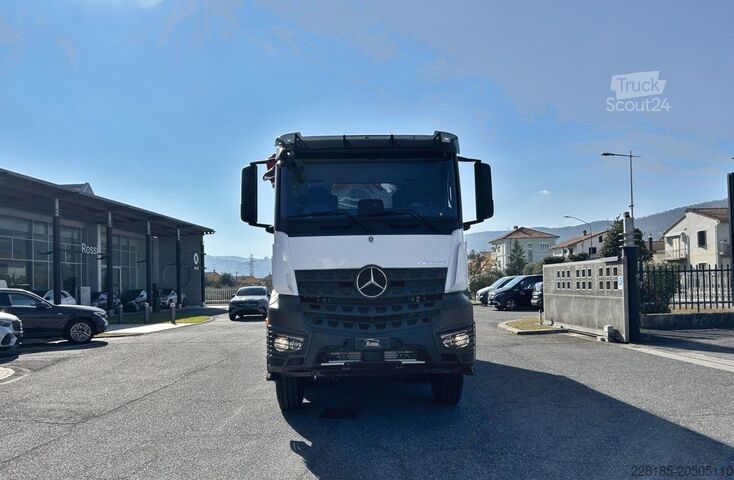 Autocamion cu destinație specială MERCEDES - VEICOLI Arocs  4151 K 8x4/4