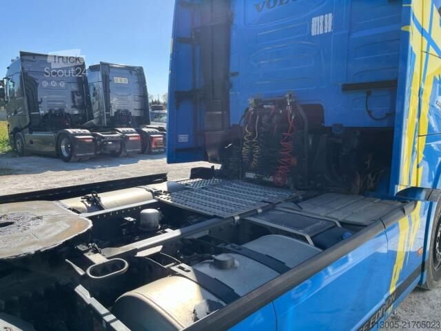 Vakio vetoauto Volvo FH 540