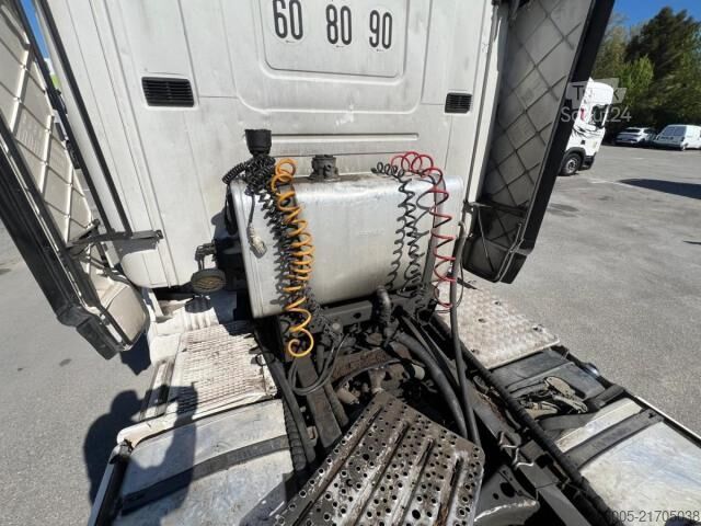 Tracteur routier standard Scania R 580