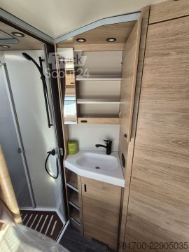 Puoliksi integroitu matkailuauto Weinsberg CaraCompact EDITION PEPPER 600 MF *TraumMobil* 160*Automatik