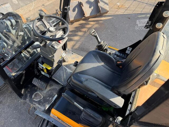 Lader GIANT G2700 X-TRA - 1263h ORIGINAL - 2 BUCKETS + FORK...