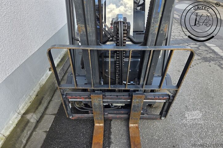 Elektrický trojkolesový vozík Linde E20 L