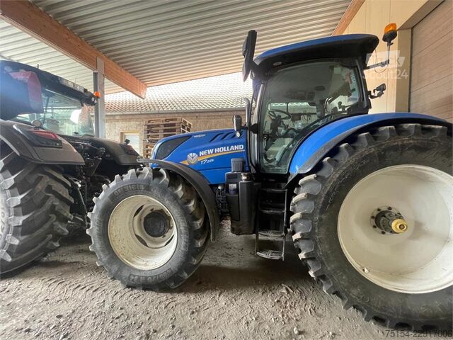 Traktör New Holland T 7.225 AC
