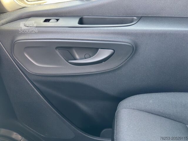 Panel van Mercedes-Benz Sprinter 215 CDI Kasten AHK AUT Akustikglas Kam.