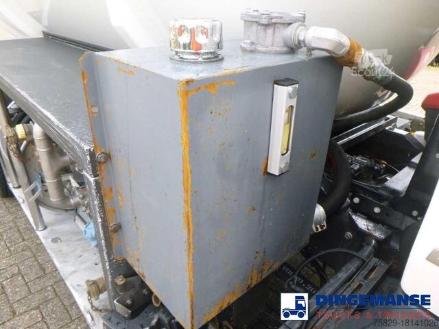 Tanker Volvo FL 260 4x2 gas tank 13.9 m3