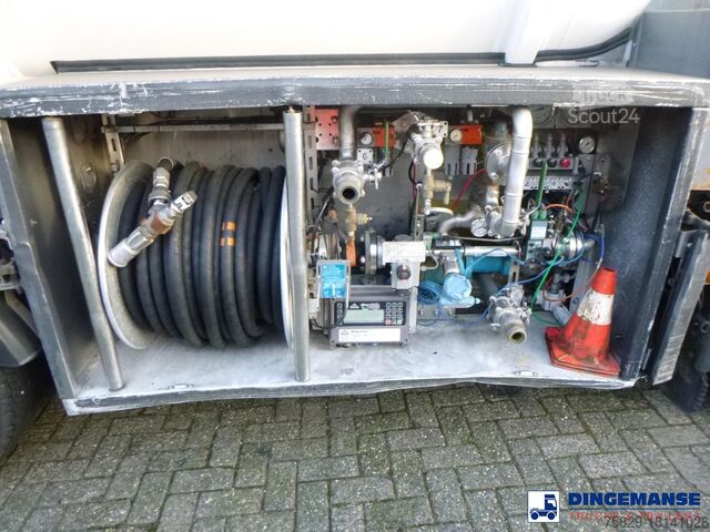 Tanker Volvo FL 260 4x2 gas tank 13.9 m3