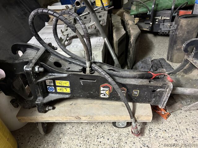 Mini-pelle Caterpillar 300.9D