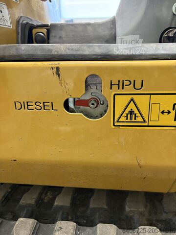 Mini-pelle Caterpillar 300.9D