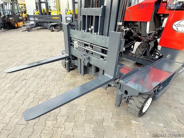 Cărucior cu stivuitor cu 4 căi Combilift C4000 / TRIPLEX / 9300MM / GAS / TOP1