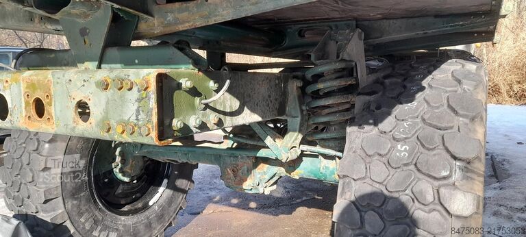 Bezceļu Mercedes-Benz Unimog416