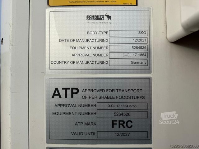 Hladilna polprikolica SCHMITZ CARGOBULL 3Achs MEGA Carrier1350 InnenH-2,85m Doppelstock