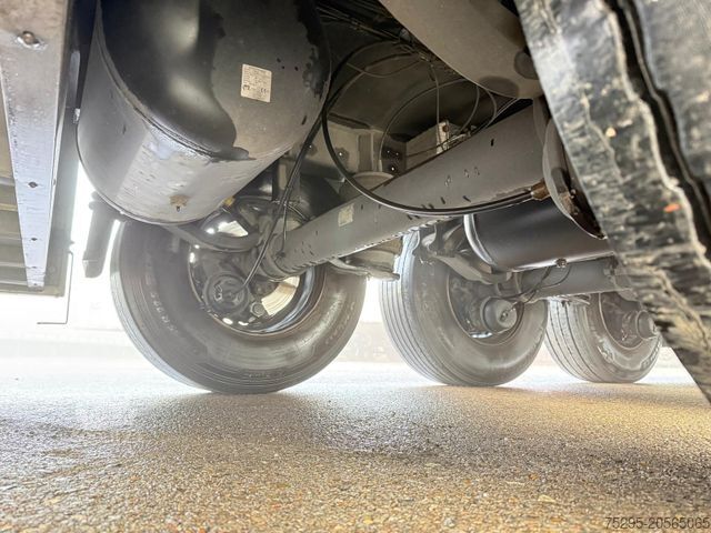 Semi-remorque frigorifique SCHMITZ CARGOBULL 3Achs Carrier1350 Innen2,85m Doppelsto FRC12/27