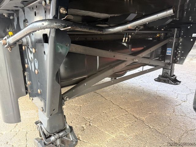 Semi-remorque frigorifique SCHMITZ CARGOBULL 3Achs Carrier1350 Innen2,85m Doppelsto FRC12/27