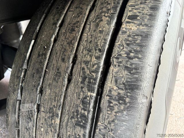 Semi-remorque frigorifique SCHMITZ CARGOBULL 3Achs Carrier1350 Innen2,85m Doppelsto FRC12/27