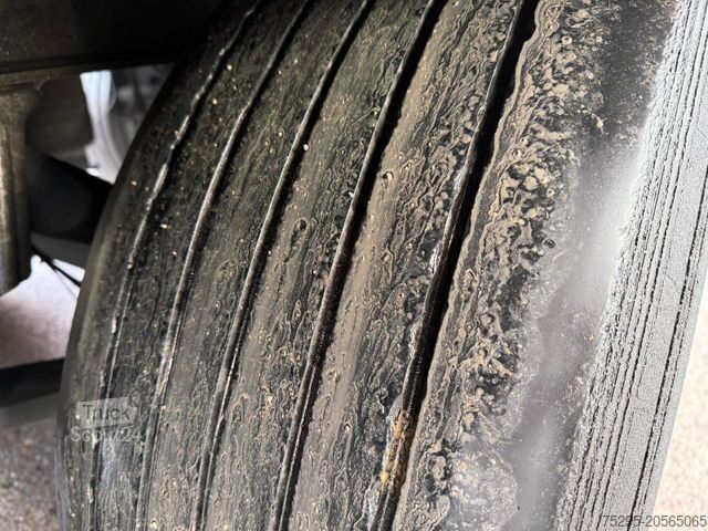 Semi-remorque frigorifique SCHMITZ CARGOBULL 3Achs Carrier1350 Innen2,85m Doppelsto FRC12/27