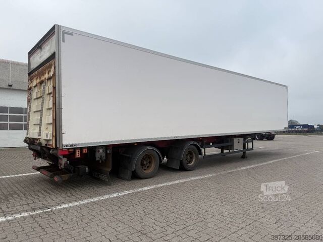 Transport réfrigéré/congélé Kel-Berg Refrigerated trailer / Kühlauflieger / Køletrailer