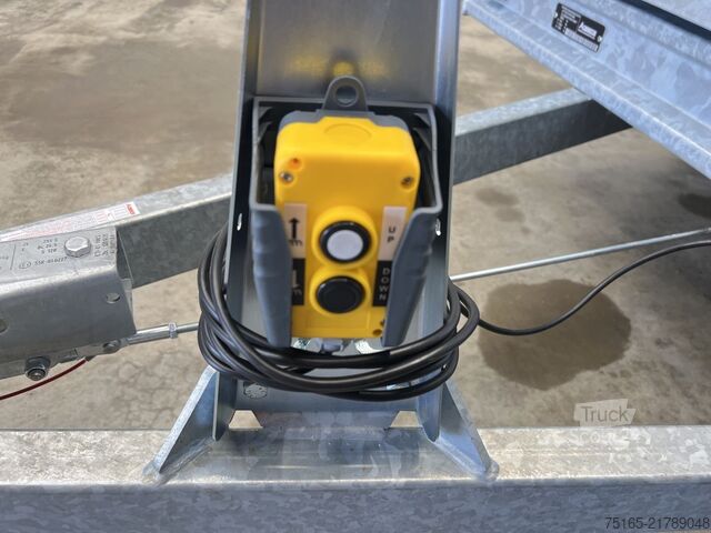 Avfallsbil ANSSEMS KSX 2500.305x178 E Gitter Dreiseitenkipper