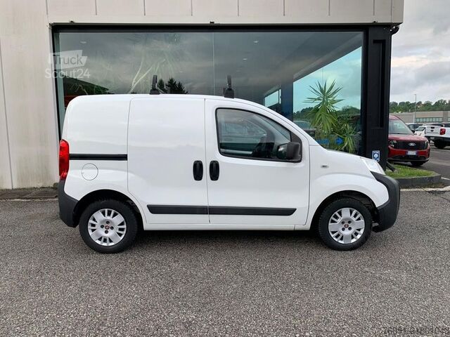 Kompaktno dostavno vozilo FIAT Fiorino Van 2 posti - Km 126.000