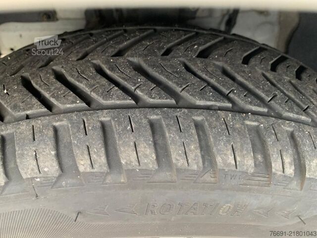 Kompaktno dostavno vozilo FIAT Fiorino Van 2 posti - Km 126.000