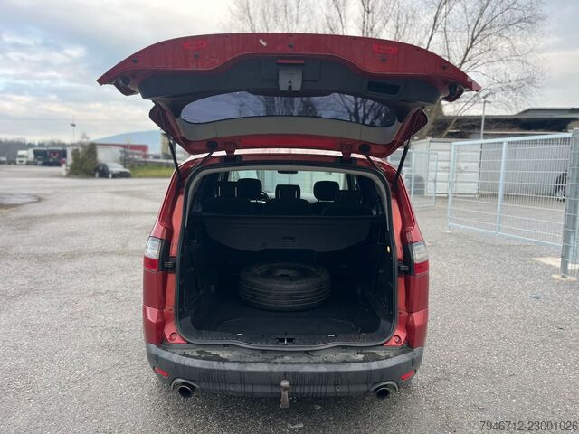 Kleinbus FORD S-Max S-MAX Trend  2,2 Ltr. - 129 kW TDCi