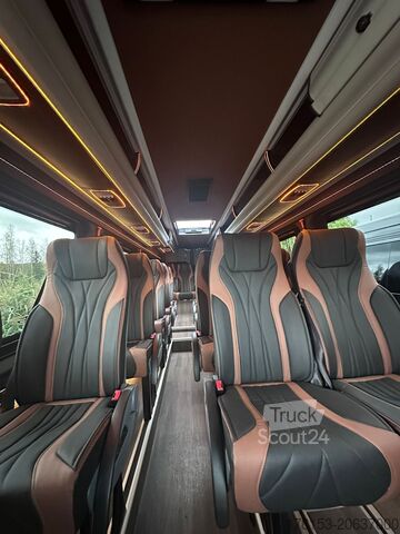 Minibus Mercedes-Benz Sprinter 519 Business Line XXL ON STOCK