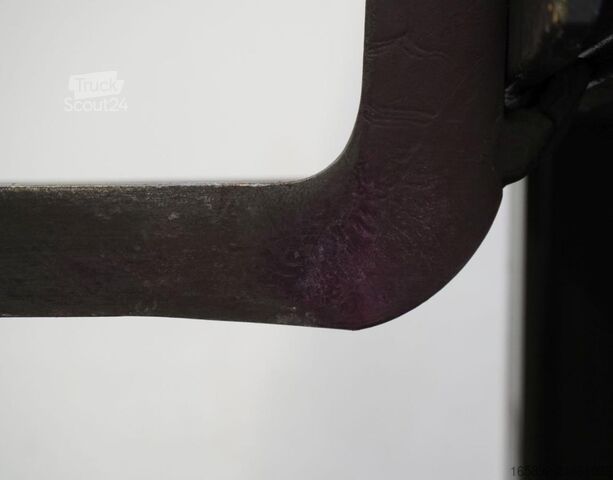 Chariot à mât rétractable Linde R 10 B 1120
