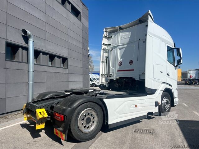 Vakio vetoauto DAF XG 480 FT