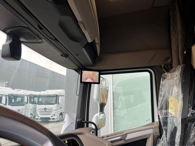 Vakio vetoauto DAF XG 480 FT